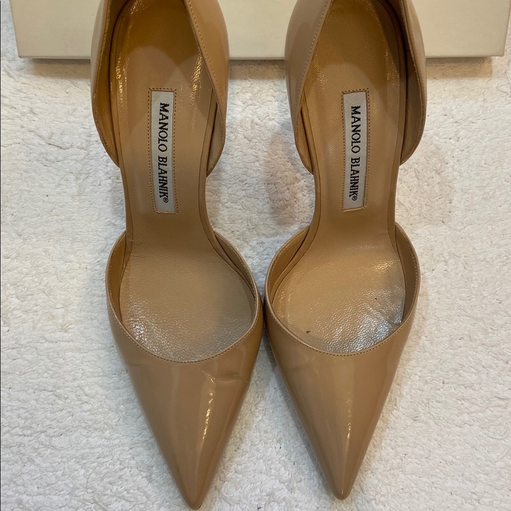 Manolo Blahnik pumps